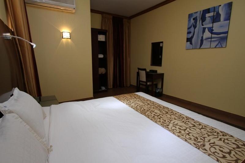 Raoum Inn Arar Dış mekan fotoğraf