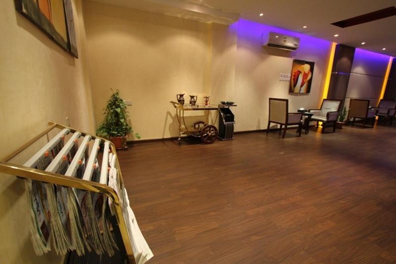 Raoum Inn Arar Dış mekan fotoğraf