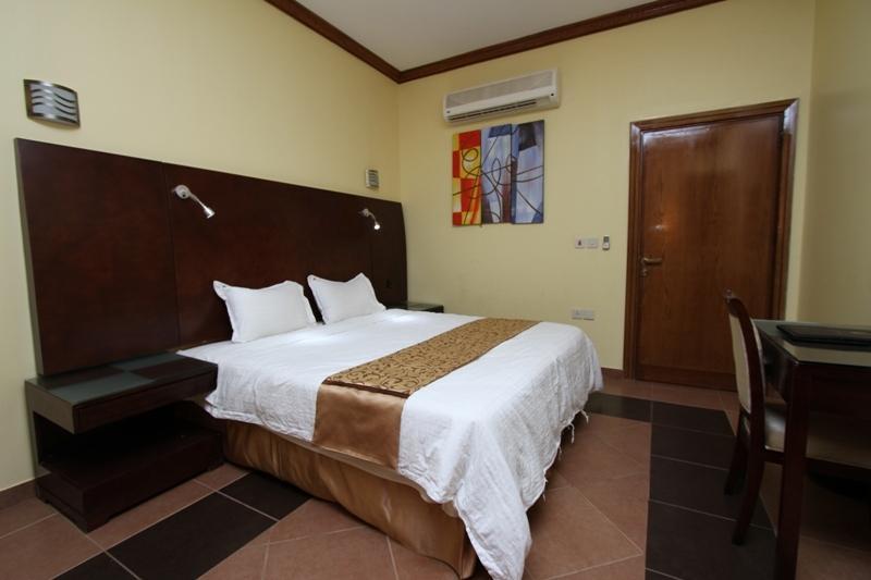 Raoum Inn Arar Dış mekan fotoğraf