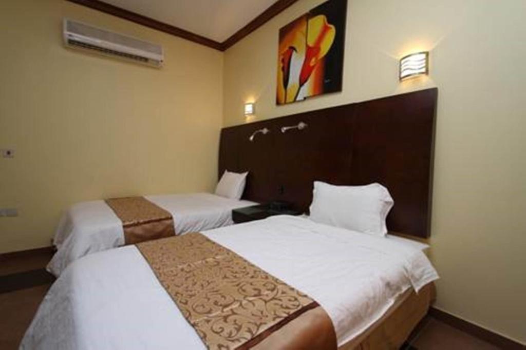 Raoum Inn Arar Dış mekan fotoğraf